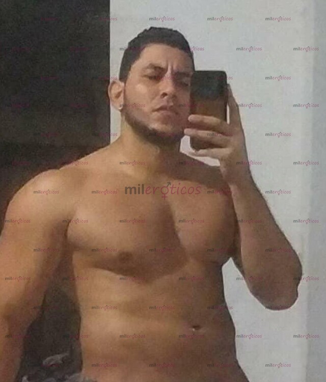 FOTOS DE DE VUELTA EN BOGOTÁ HOMBRE ALTO Y DOMINANTE Y MUY CALIENTE !!