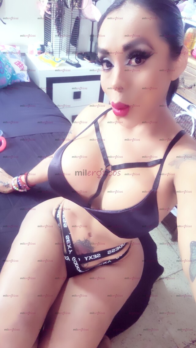 FOTOS DE DIISPONIBLE EN TU CD ..PAMELA INTER TRIOS FETICHES FULL TIME