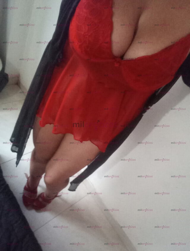 FOTOS DE SOLO DISFRUTA UNA EXQUISITA FRESA MUJER DULCE APASIONA SATISFACCIÓN GARANTIZ