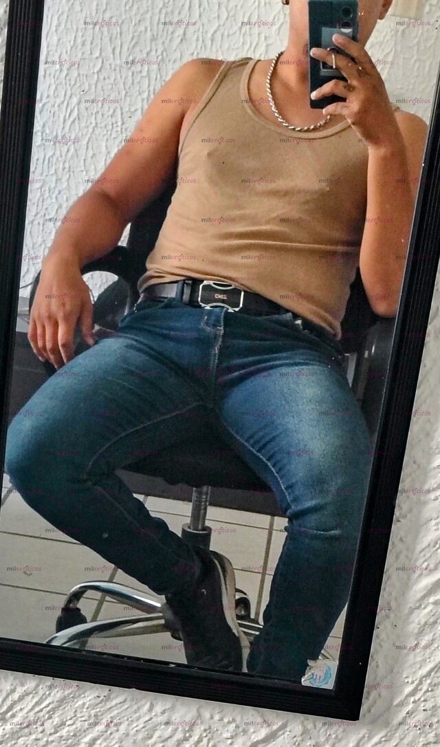 FOTOS DE HETERO CON LECHE CALIENTE PARA REPARTIR TODA LA NOCHE!!!