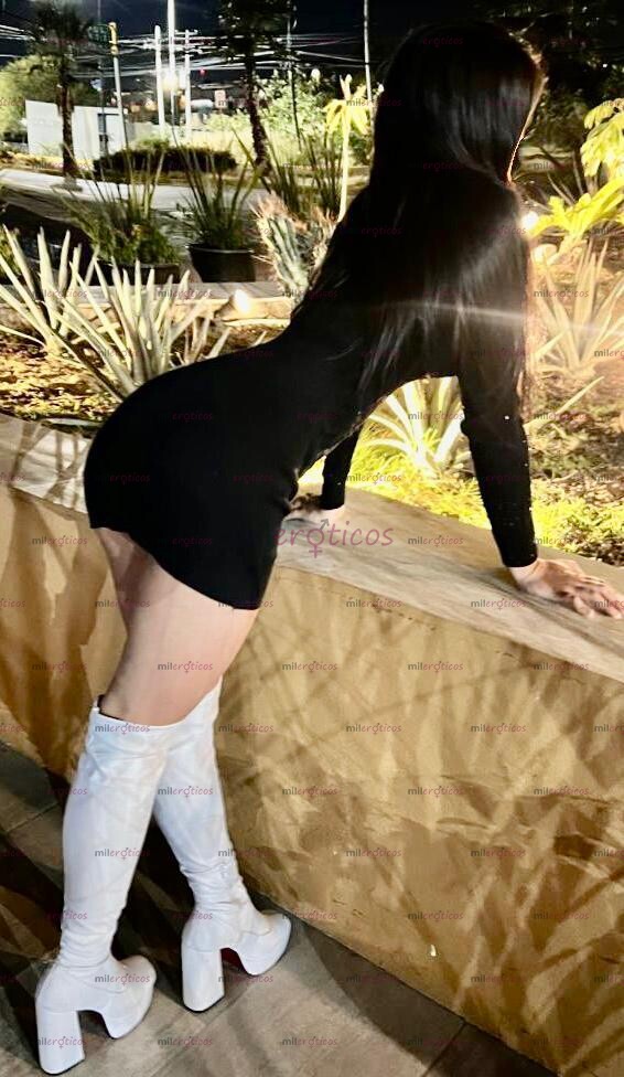 FOTOS DE LORE...MRENITA FOGOSA CON LA COLITA CALIENTE Y MOJADITA LISTA PARA SER PENETRADA
