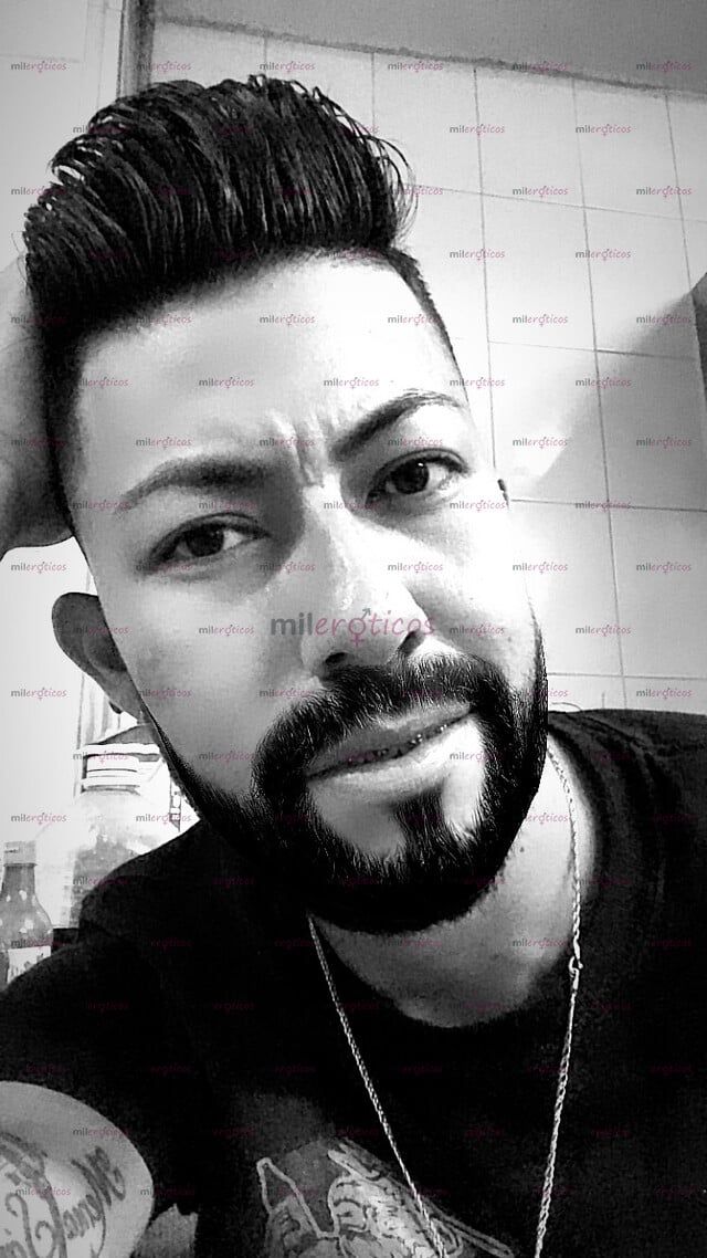 FOTOS DE BISEXUAL LISTO PARA CUMPLIR TODAS TUS FANTASÍAS