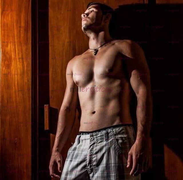 FOTOS DE ROGER PARA COMPLACERTE EN TODO LO QUE PIDAS MUY DISCRETO Y HIGIÉNICO