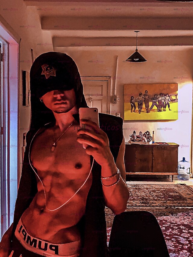 FOTOS DE EXPLOSIÓN DE PLACER EL MACHO VENEZOLANO QUE TE HARÁ ARDER DE DESEO