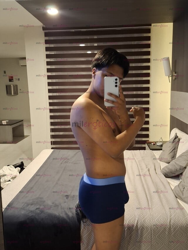 FOTOS DE MORENO DOTADO ! ALTO Y MORBOSO QUIERES VER COMO ME MANOSEO
