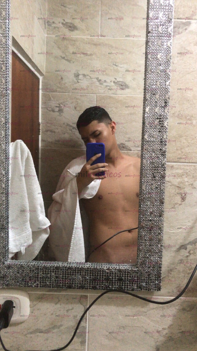 FOTOS DE JOVEN CALIENTE, EL MÁS PERVERTIDO DE LA CIUDAD, SOLO DOMICILIO