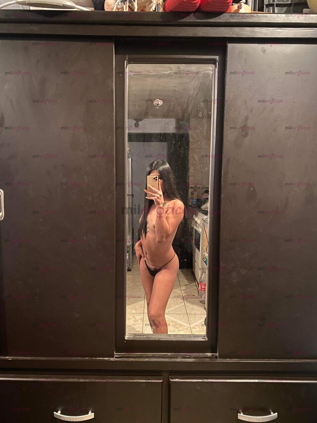 FOTOS DE NIÑA TRANS CON MUCHAS GANAS DE COMER VERGA