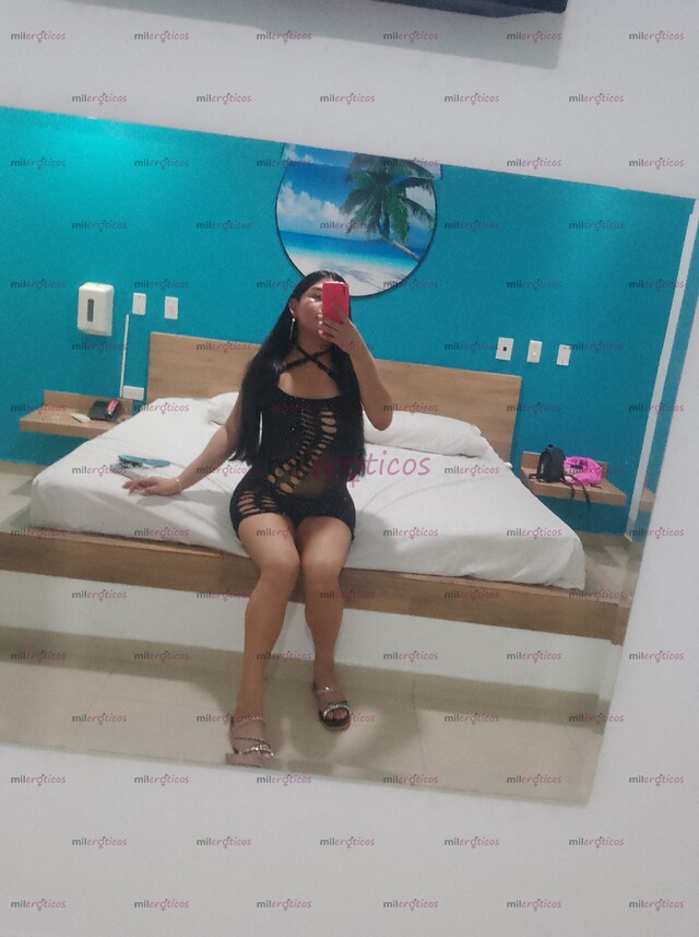 FOTOS DE EXQUISITA ÚNICA CHUPONA TRAGONA VEN TE DELEITAAS DE ESTA NENA TOTALMENTE DESCOM