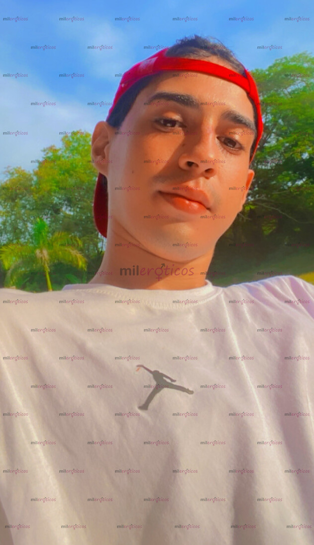 FOTOS DE HOLA MI NOMBRE ES MATEO TENGO 24 AÑOS SOY 100% VERSÁTIL ME GUSTA EL BUEN SEXO