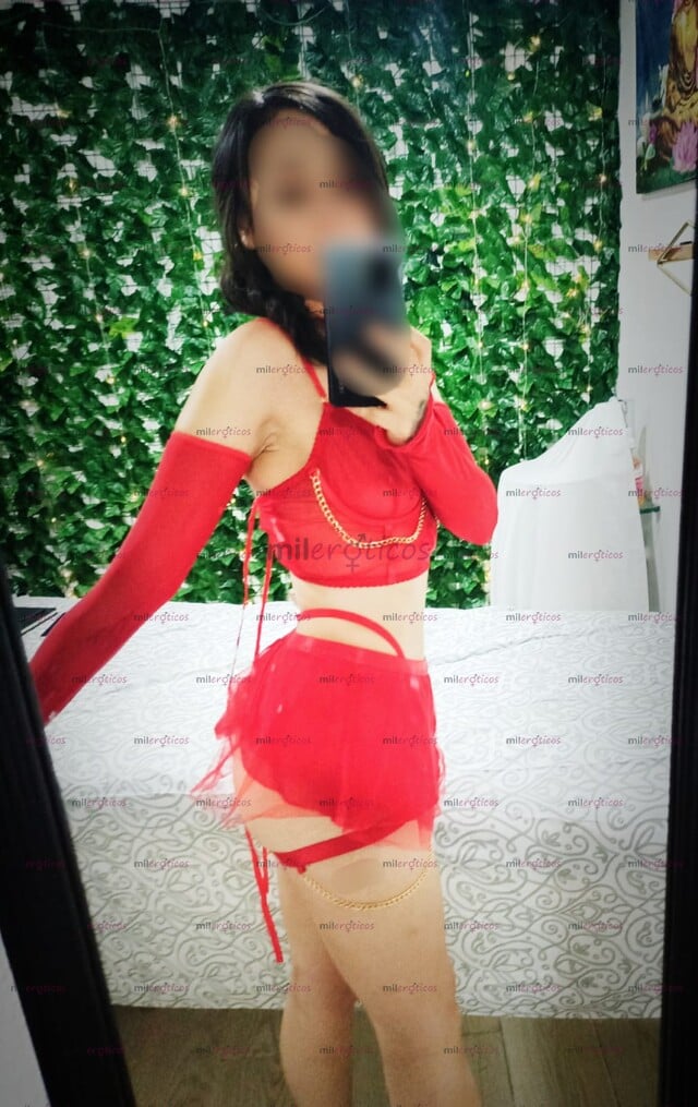 FOTOS DE SOY NATHY PIEL BLANCA DEJA QUE MIS SUAVES MANOS TE LLEVEN AL EXTASIS.