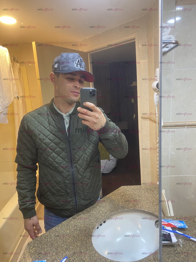 FOTOS DE JOVEN CALIENTE EXPERIMENTADO SERVICIO 1 HORA 1500 $ MEDIA HORA 850 $$