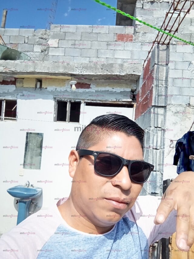 FOTOS DE SOY HOMBRE MUY CALIENTE, Y ESTOY AQUÍ PARA COMPLACERTE SOLO PARA MUJERES
