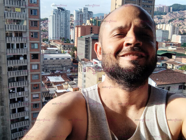 FOTOS DE MASAJE EFECTIVO SOBRE CAMILLA EN ENVIGADO MEDELLÍN