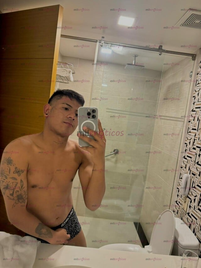 FOTOS DE JOVEN MORBOSO FETICHISTA LISTO PARA COMPLACERTE