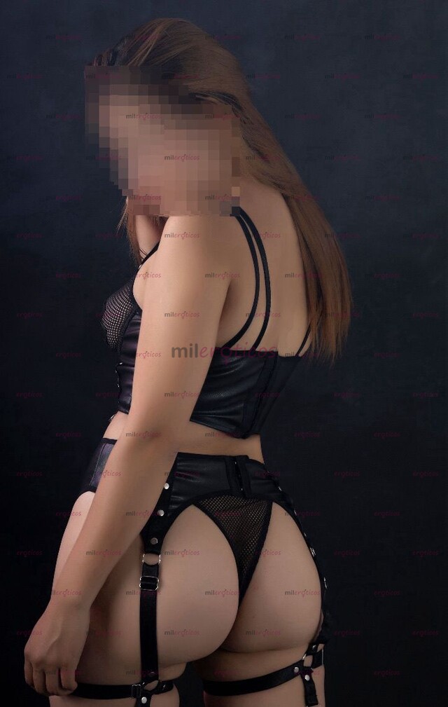 FOTOS DE MONA OJOS CLAROS DE RICA COLA Y HERMOSA PIEL