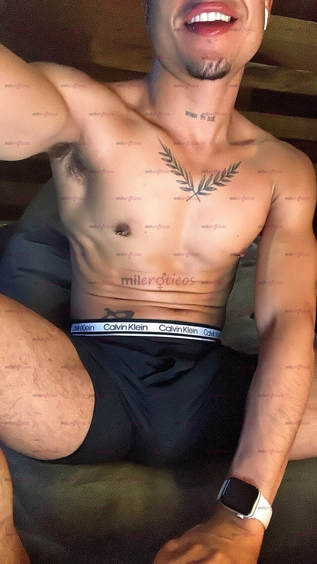 FOTOS DE COLOMBIANO XXL GUARRO, MORBOSO Y 100% FETICHISTA NUEVO EN TU CIUDAD