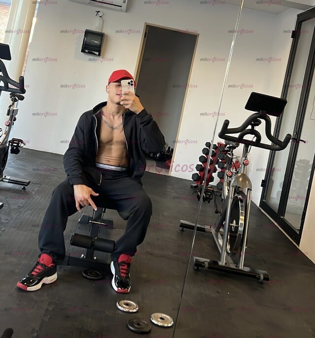 FOTOS DE COLOMBIANO XXL GUARRO, MORBOSO Y 100% FETICHISTA NUEVO EN TU CIUDAD
