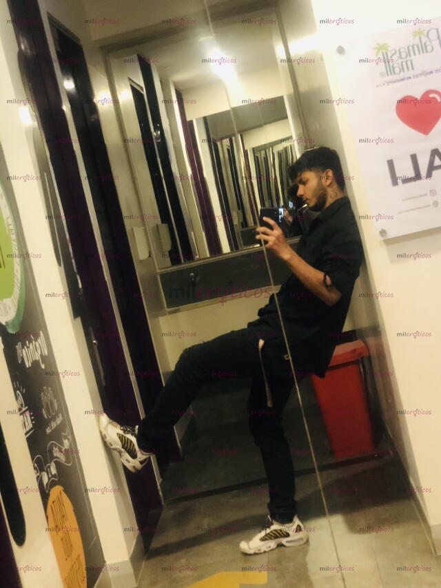 FOTOS DE HOLA, MODELO VENEZOLANO DE 26 AÑOS, NUEVO EN LA CIUDAD Y BIEN ARRECHO