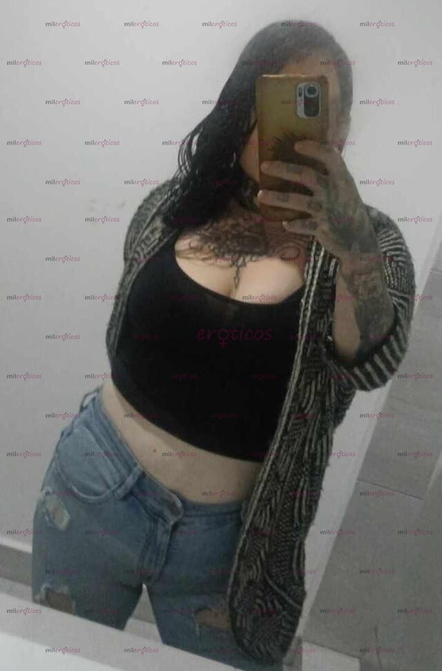 FOTOS DE GUSTAS DE LAS MUJERES MUY BLANCAS, TATUADAS Y CURVIS, ENTONCES VEN CONMIGO
