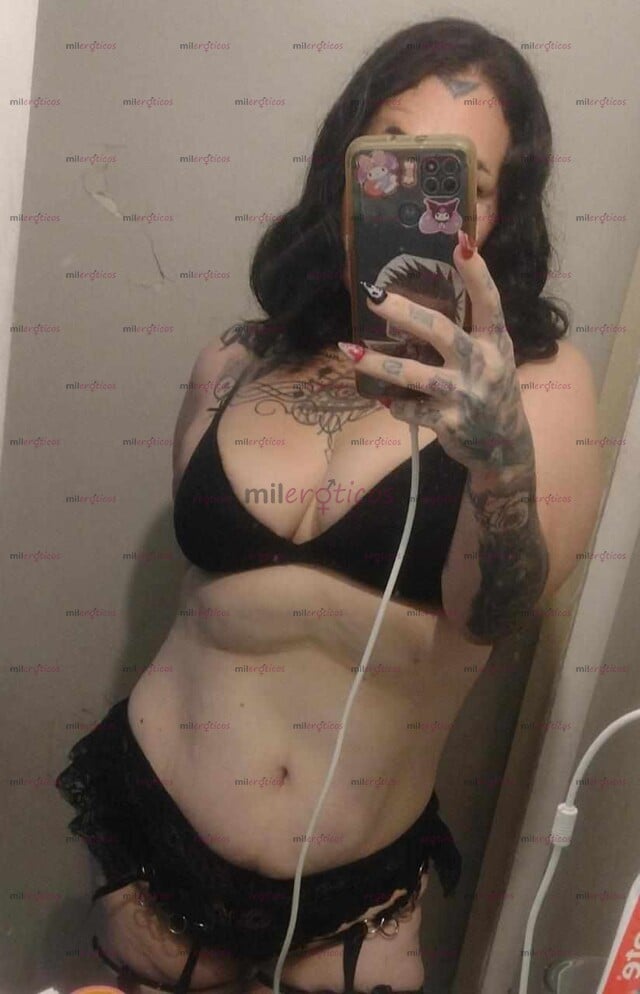 FOTOS DE GUSTAS DE LAS MUJERES MUY BLANCAS, TATUADAS Y CURVIS, ENTONCES VEN CONMIGO