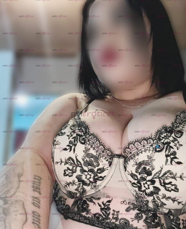 FOTOS DE SERVICIO EJECUTIVOS XIMENA 20 AÑOS CON UNAS RICAS TETAS. ME ENCANTA DE PERRITO