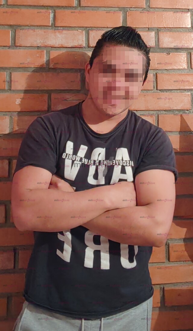 FOTOS DE UN CABALLERO PARA SATISFACER CUALQUIER FANTASÍA