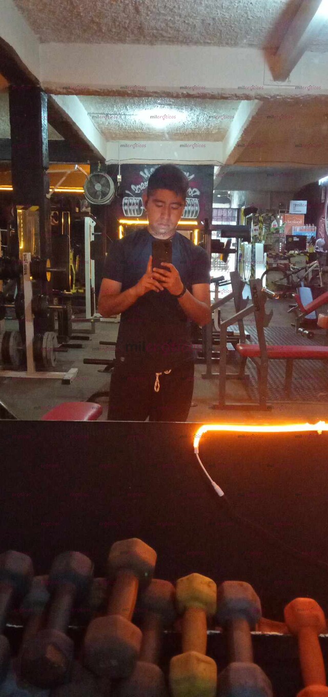 FOTOS DE VEN A DISFRUTAR DE ESTE JOVEN, NO TE ARREPENTIRÁS VEN A GOZAR