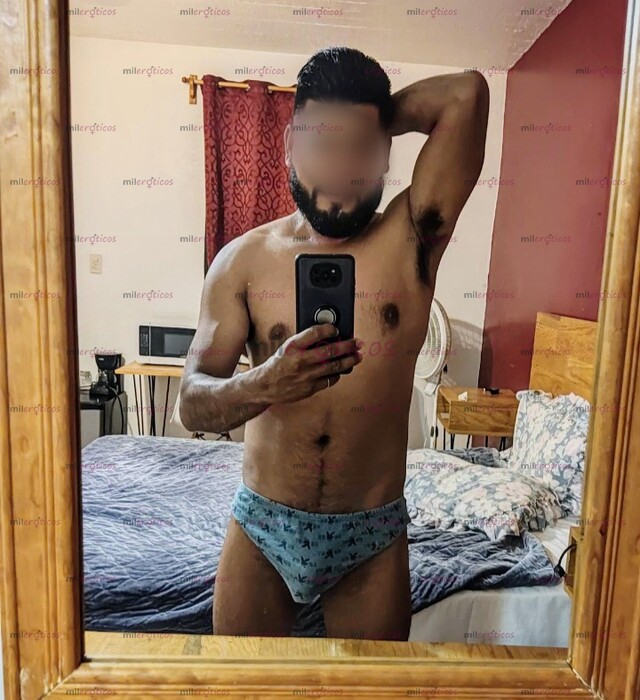 FOTOS DE GIGOLO PROFESIONAL. GUAPO, DOTADO Y MUY LIMPIO. MENTE ABIERTA