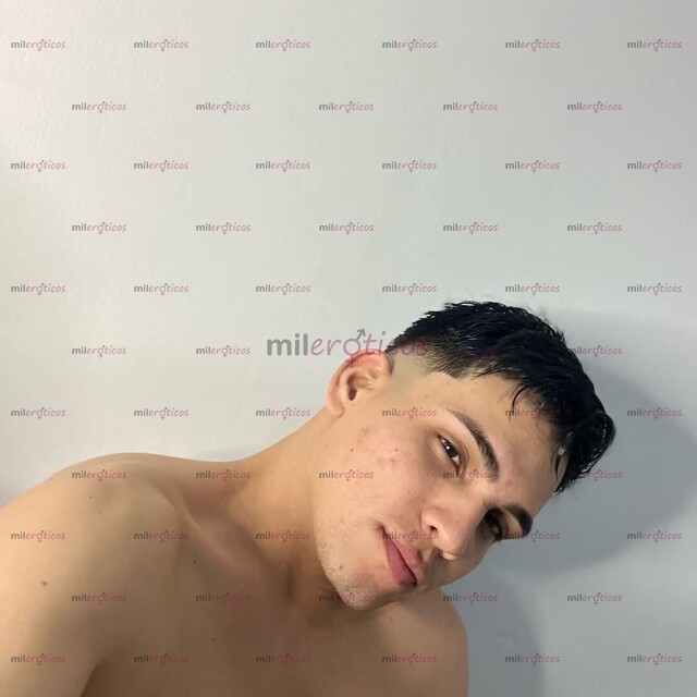 FOTOS DE CHICO NUEVO EN LA CUIDAD CON PORTE DE ATLETA Y DOTADO