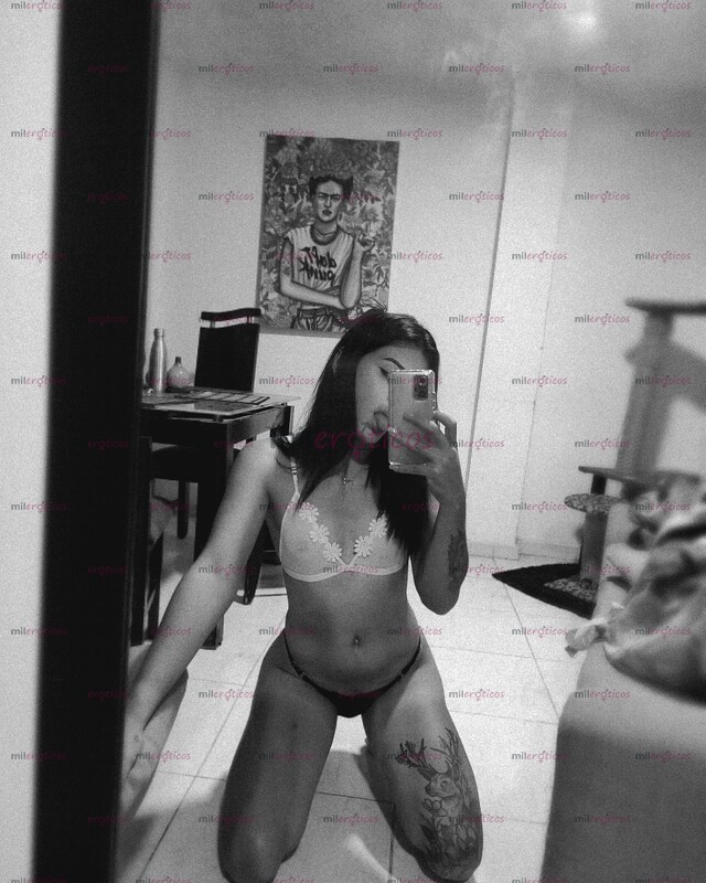 FOTOS DE BAIILYN CON SITIO EN LA CIUDAD DE CALI FLACA CABELLO NEGRO FLACA