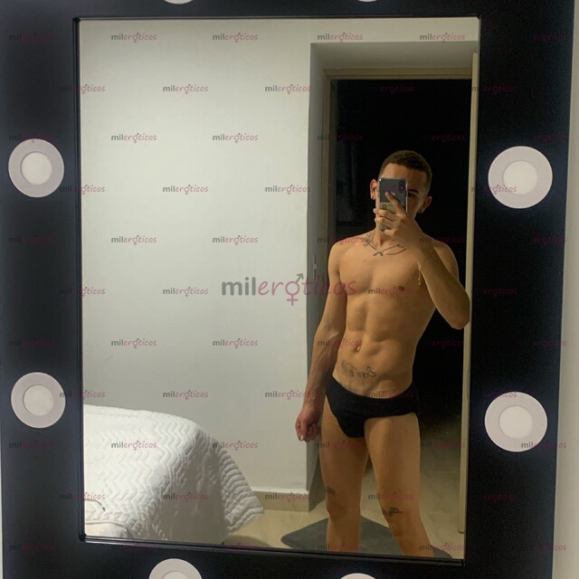 FOTOS DE PAISA JOVEN BLANCO VERSÁTIL CALIENTE Y COMPLACIENTE PARA TI