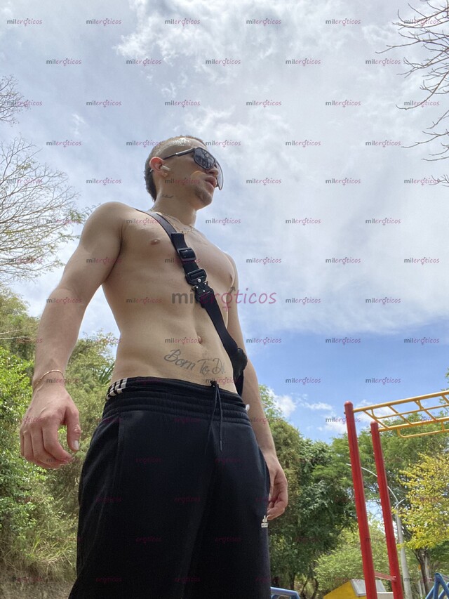 FOTOS DE PAISA JOVEN BLANCO VERSÁTIL CALIENTE Y COMPLACIENTE PARA TI