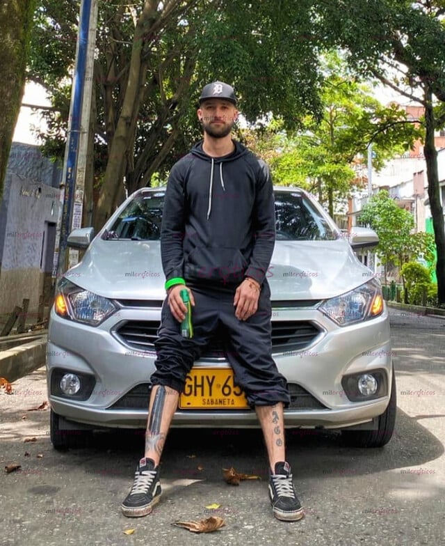 FOTOS DE SEBAS VERGON EN MEDEDELLÍN NUEVO EN LA PAGINA