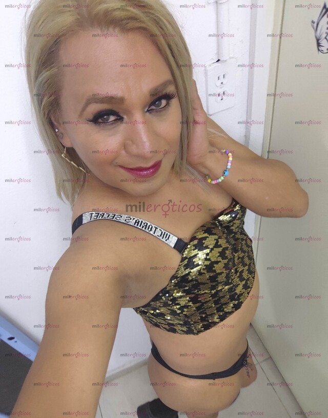 FOTOS DE CHIKA SUMISA Y COMPLACIENTE EN TODO SÚPER DOTADA.