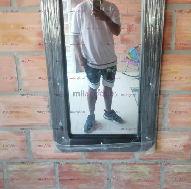 FOTOS DE MORENO DANDO EL REGALO DE NAVIDAD TE PAGAS UNO POLVO Y TE ECHO 2