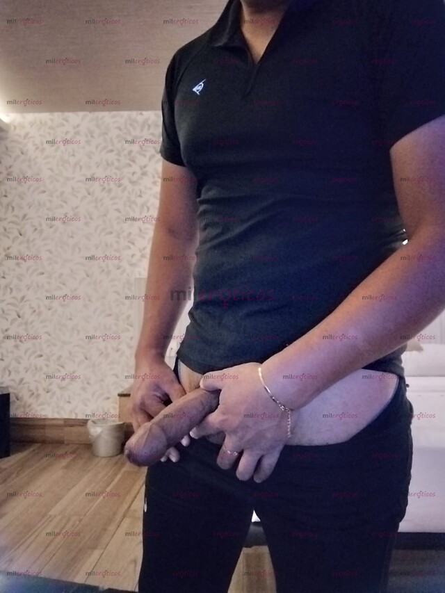 FOTOS DE JOVEN SOLO PARA DAMAS, SOY HETEROSEXUAL, DISFRUTEMOS UN MOMENTO DE PLACER,