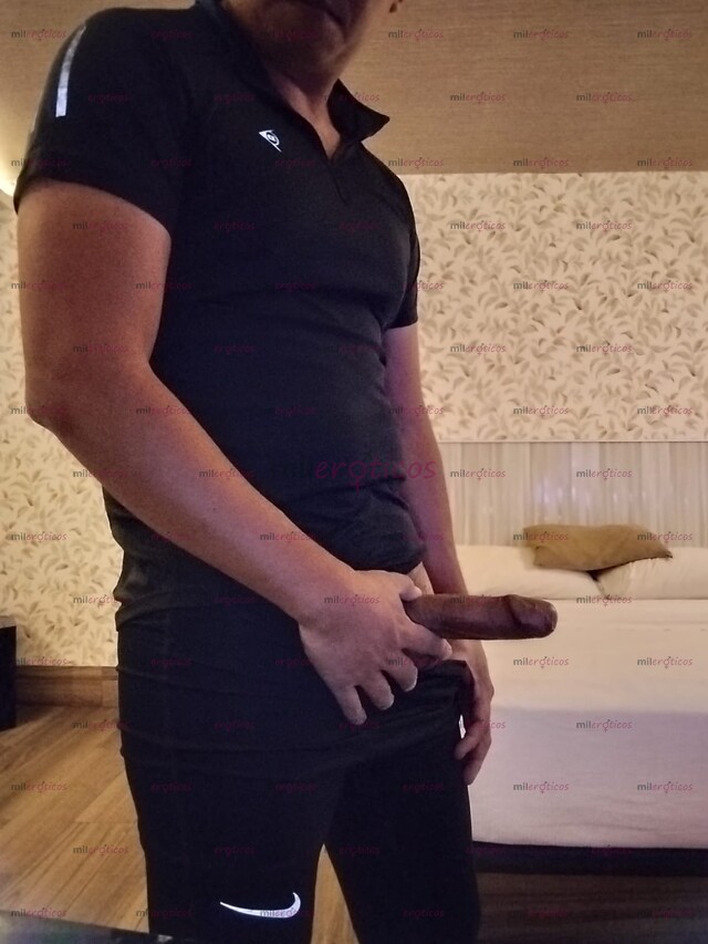 FOTOS DE JOVEN SOLO PARA DAMAS, SOY HETEROSEXUAL, DISFRUTEMOS UN MOMENTO DE PLACER,