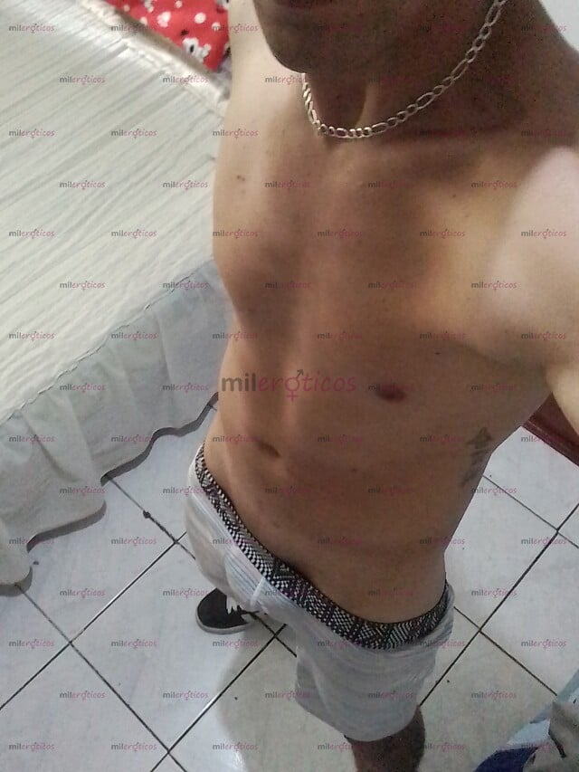 FOTOS DE HOLA SOY KEVIN VENGO PARA DÁRTE EL MEJOR MASAJES TÉTRICO SOLO PARA DAMAS SOLO M