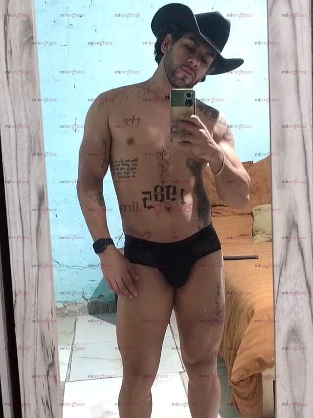 FOTOS DE GUAPO NORTEÑO DE REGRESO. DISFRUTA DE UN MOMENTO LLENO DE PLACER