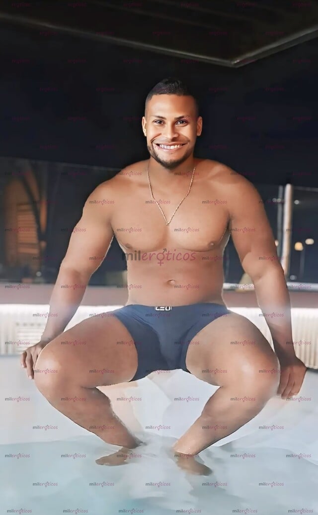 FOTOS DE EL FUETE HOMBRE APUESTO CORPULENTO MEDIDAS DE ACERO 98 KG MASA MUSCULAR Y 188 CM