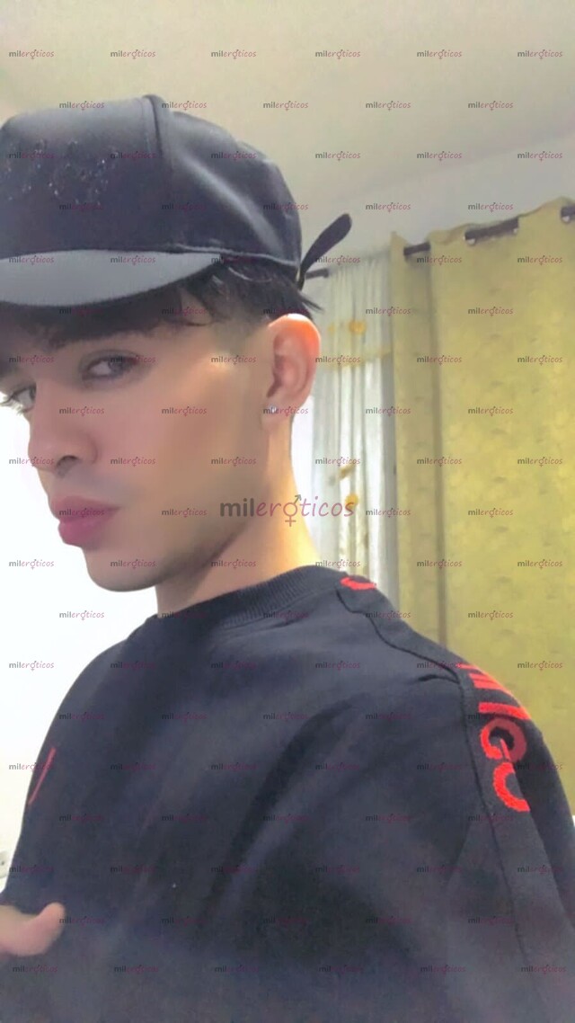 FOTOS DE JOVEN SERIO REAL MEDELLÍN COLOMBIA ESPERO TU MENSAJE.