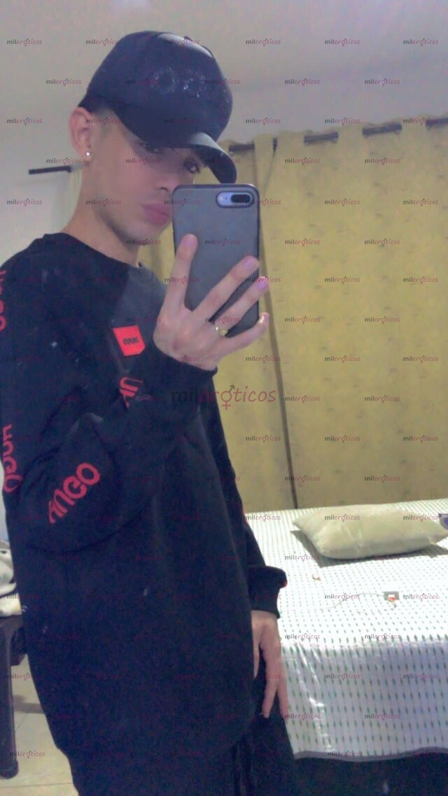 FOTOS DE JOVEN SERIO REAL MEDELLÍN COLOMBIA ESPERO TU MENSAJE.