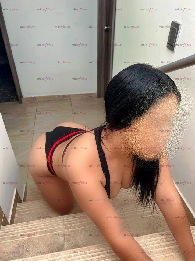 FOTOS DE KAREN TODA UNA DIOSA Y ARDIENTE EN LA CAMA 17