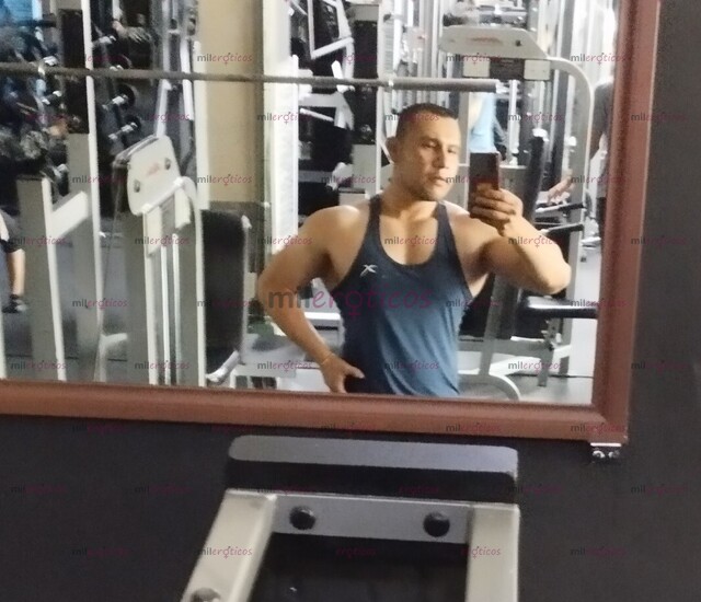 FOTOS DE HOLA SOY LEÓNBLANCO UN CHICO MUY CALIENTE Y COMPLACIENTE COMPRUEBA ME NO TE AÁS