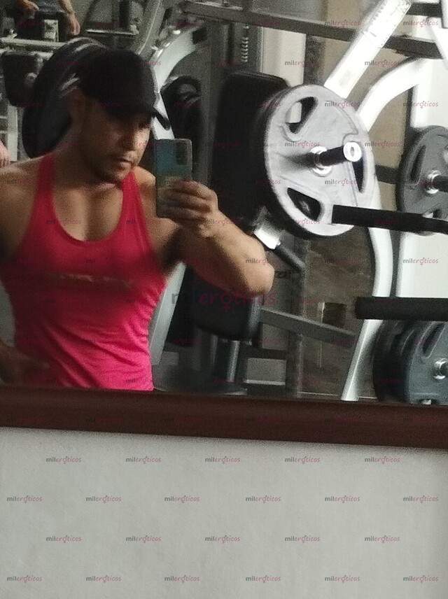 FOTOS DE HOLA SOY LEÓNBLANCO UN CHICO MUY CALIENTE Y COMPLACIENTE COMPRUEBA ME NO TE AÁS