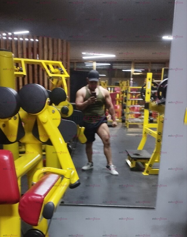 FOTOS DE HOLA SOY LEÓNBLANCO UN CHICO MUY CALIENTE Y COMPLACIENTE COMPRUEBA ME NO TE AÁS