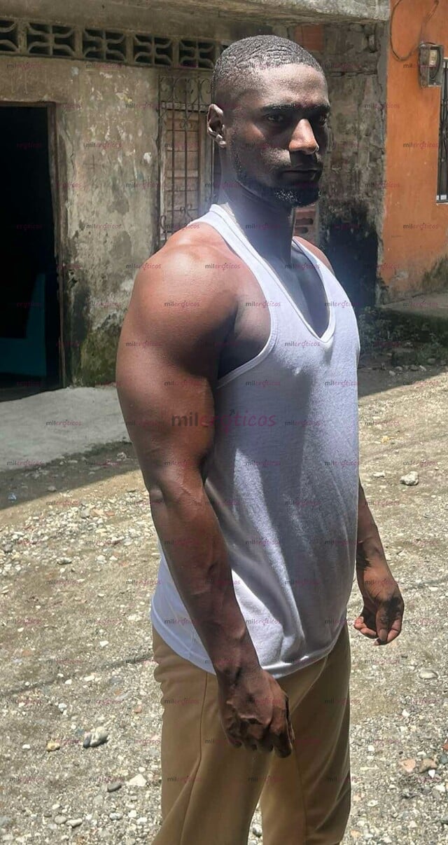 FOTOS DE NEGRO CON GANAS DE DARTE ARTA VERGA! LECHERO VERGA DURA ATLÉTICO JOVEN