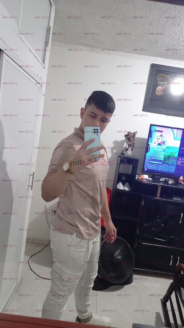 FOTOS DE EL CHICO QUE CUMPLIRA TODOS TUS MEJORES SUEÑOS Y FANTASIAS CON AMOR Y CARIÑO