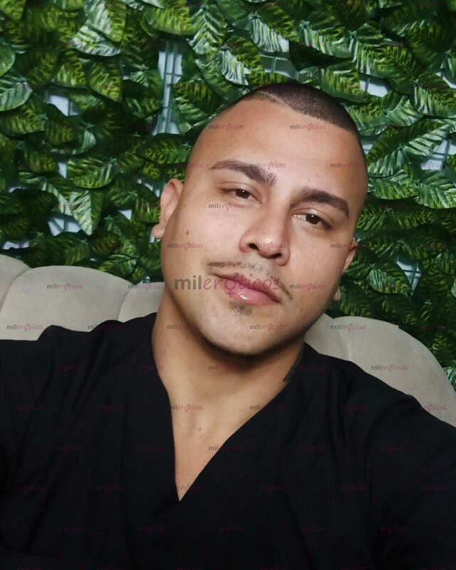 FOTOS DE SOY JULIÁN MASAJISTA QUIROPRÁCTICO PROFESIONAL TE OFREZCO DEPILACIÓN Y EXFOLIACI