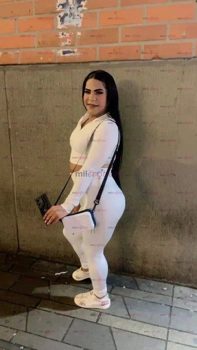 FOTOS DE COSTEÑITA CHIQUITA ARRECHA,CON BUENA VERGA,CULO GRANDE Y PIERNONA